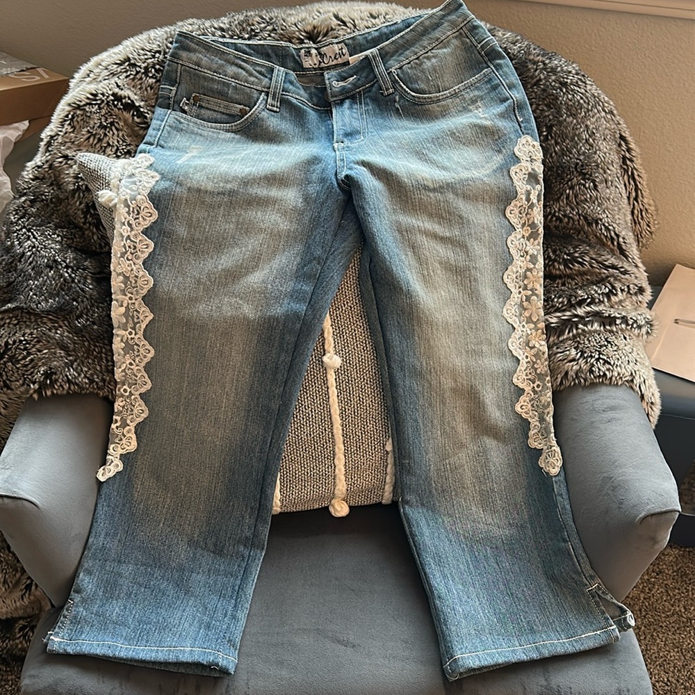 Crest Jeans